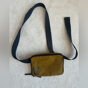 Timbuk2 crossbody bag